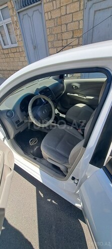 Nissan Sunny 2013, 198,700 km - 1.5 л - Quba