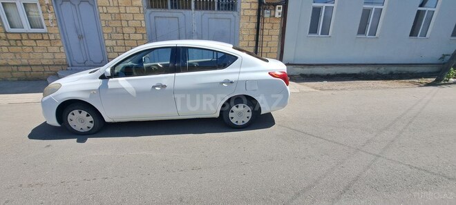 Nissan Sunny 2013, 198,700 km - 1.5 л - Quba