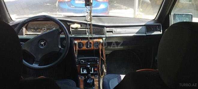 Mercedes 190 1992, 72,186 km - 2.0 l - Gəncə