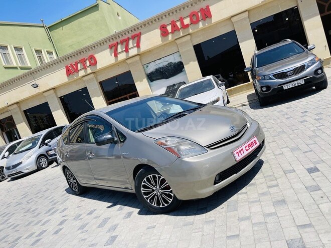 Toyota Prius-2