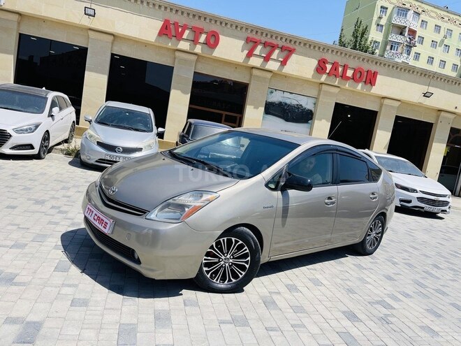 Toyota Prius-3