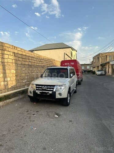 Mitsubishi Pajero 2008, 257,456 km - 3.0 l - Bakı