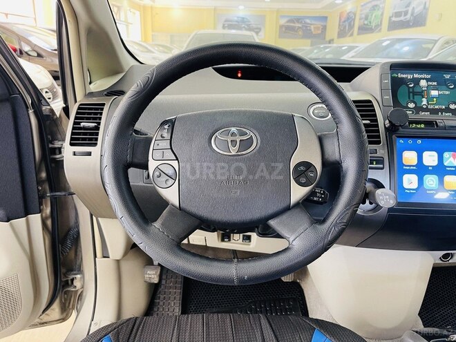Toyota Prius-10