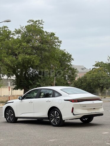 Changan Qiyuan A05 2025, 0 km - 1.5 л - Bakı