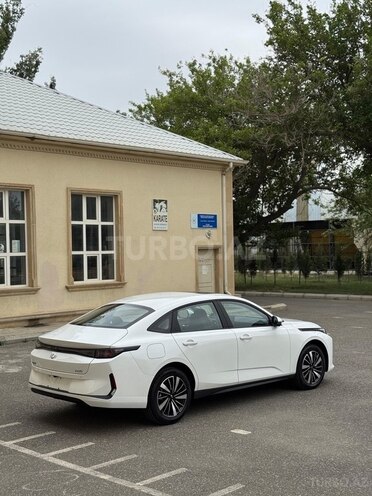 Changan Qiyuan A05 2025, 0 km - 1.5 л - Bakı