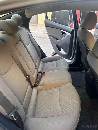 Hyundai Elantra 2015, 239,000 km - 1.8 l - Bakı