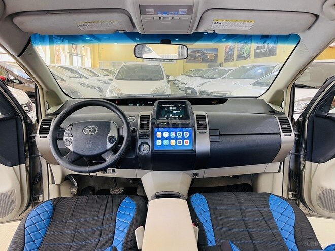 Toyota Prius-15
