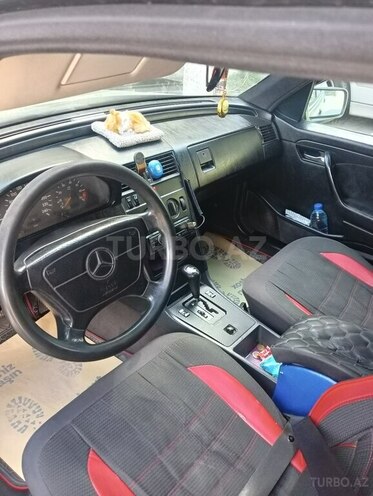 Mercedes C 180-9