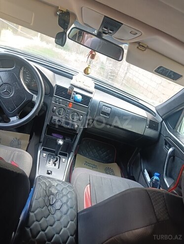 Mercedes C 180-7