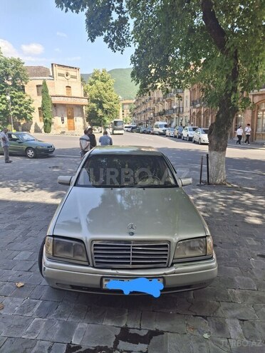 Mercedes C 220 1994, 150,000 km - 2.2 л - Şəki