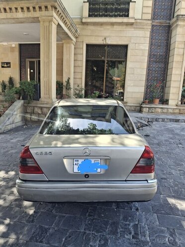 Mercedes C 220 1994, 150,000 km - 2.2 л - Şəki