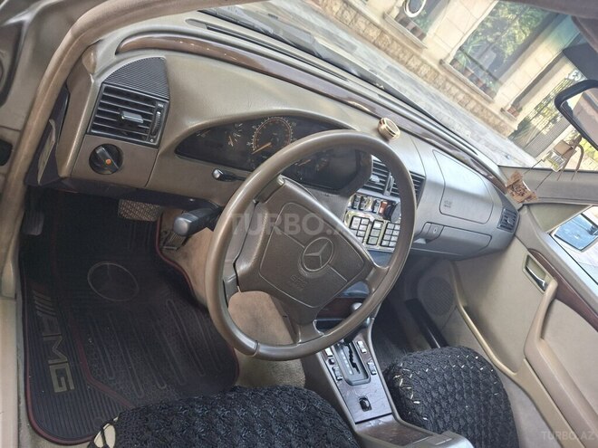 Mercedes C 220 1994, 150,000 km - 2.2 л - Şəki