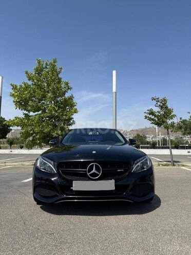 Mercedes C 300-1