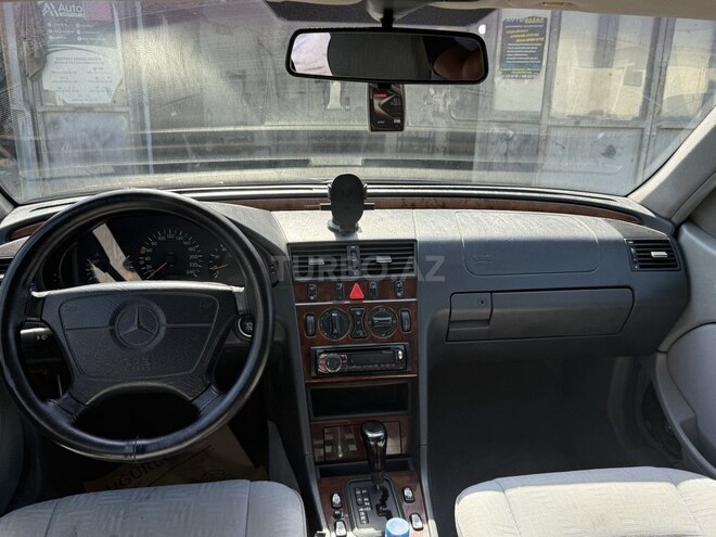 Mercedes C 180 1997, 328,000 km - 1.8 l - Bakı