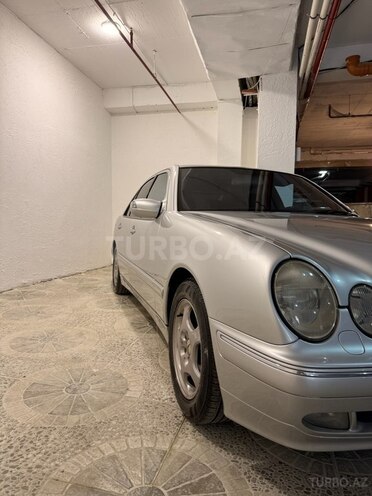 Mercedes E 320 2001, 223,200 km - 3.2 l - Bakı