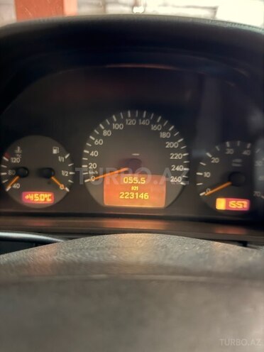 Mercedes E 320 2001, 223,200 km - 3.2 l - Bakı