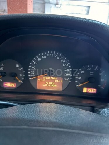Mercedes E 320 2001, 223,200 km - 3.2 l - Bakı