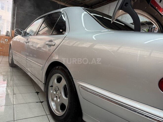 Mercedes E 320 2001, 223,200 km - 3.2 l - Bakı