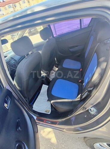 Hyundai i20 2008, 267,557 km - 1.4 л - Sumqayıt