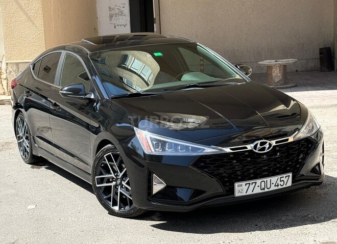 Hyundai Elantra-3