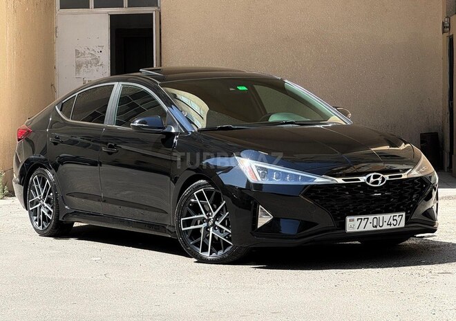 Hyundai Elantra-4