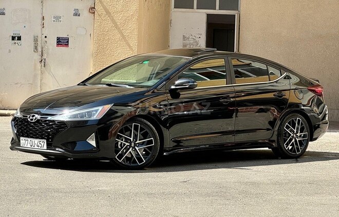 Hyundai Elantra-5