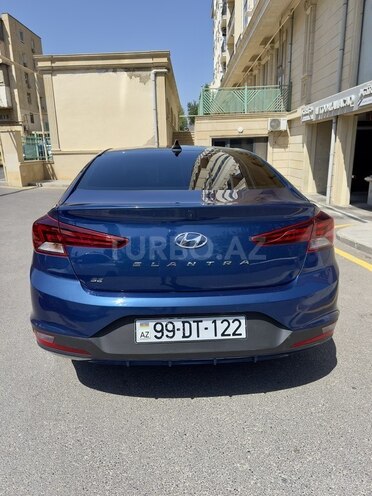 Hyundai Elantra 2019, 175,000 km - 2.0 l - Bakı