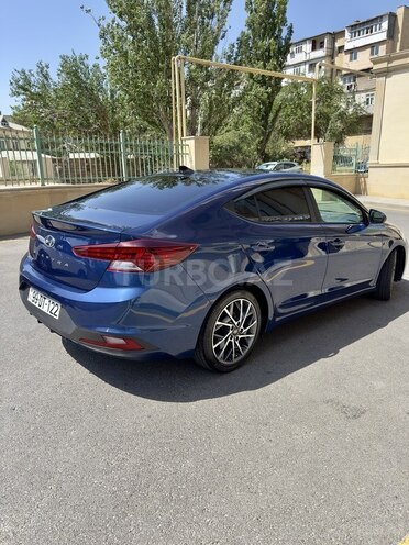 Hyundai Elantra 2019, 175,000 km - 2.0 l - Bakı