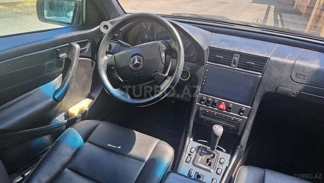 Mercedes C 230-8