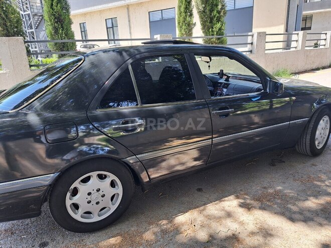 Mercedes C 220 1995, 448,151 km - 2.2 l - Bərdə
