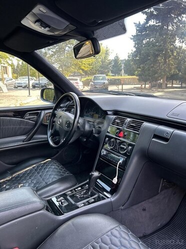Mercedes E 220 d 2000, 683,000 km - 2.2 l - Bakı