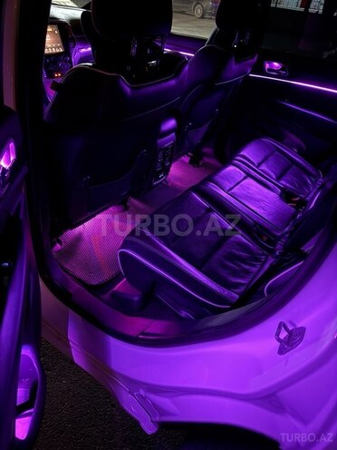 Jeep Grand Cherokee-16