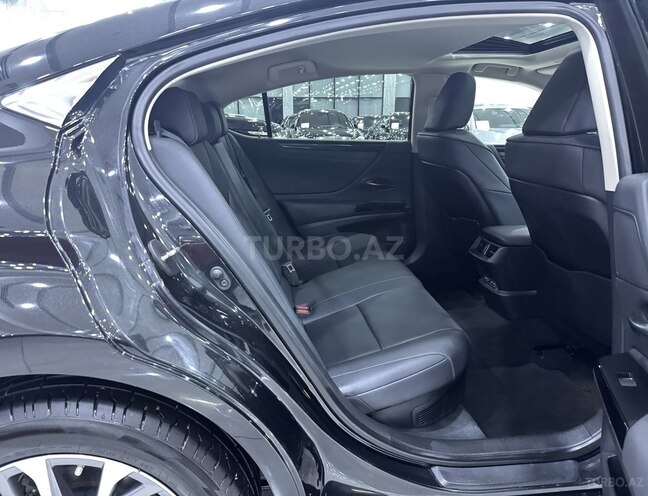 Lexus ES 300h 2022, 65,300 km - 2.5 l - Bakı