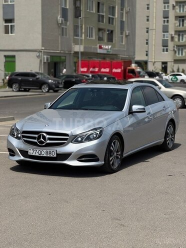 Mercedes E 220 d-2