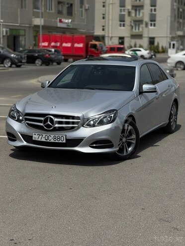 Mercedes E 220 d-1