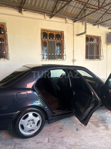 Mercedes C 200 1998, 298,000 km - 2.0 л - Bakı