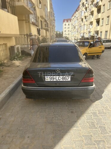 Mercedes C 220 d 1999, 818,510 km - 2.2 l - Bakı