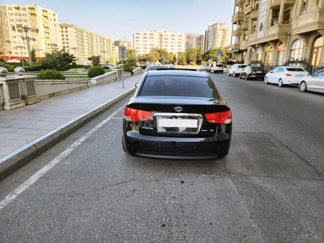 Kia Forte-3