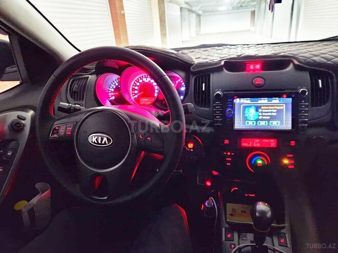Kia Forte-13