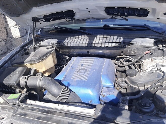 BMW  2001, 380,000 km - 0.5 l - Bakı