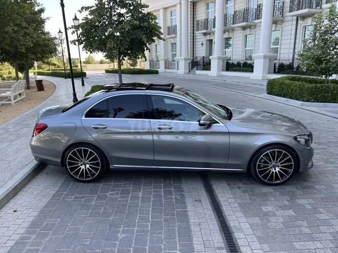 Mercedes C 300-4