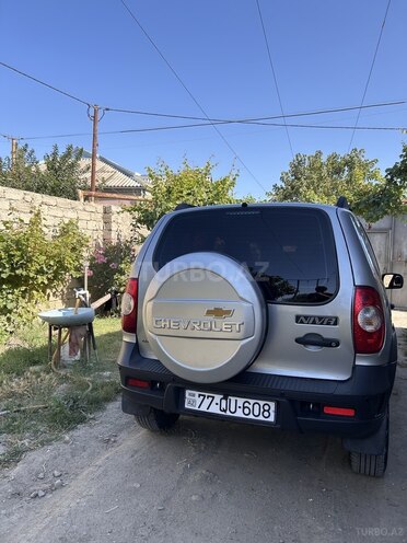 Chevrolet Niva 2014, 200,000 km - 1.7 l - Bakı