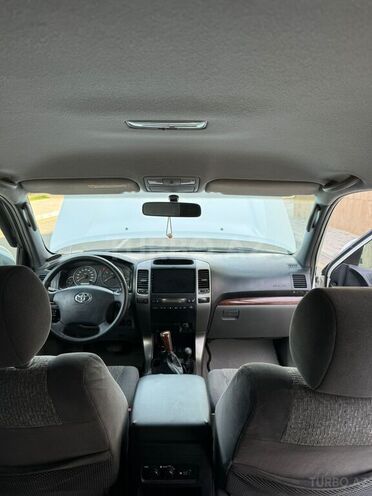 Toyota Land Cruiser Prado 2008, 230,000 km - 2.7 l - Ucar