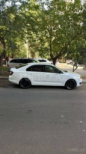 Skoda Rapid 2017, 430,000 km - 1.6 l - Xaçmaz