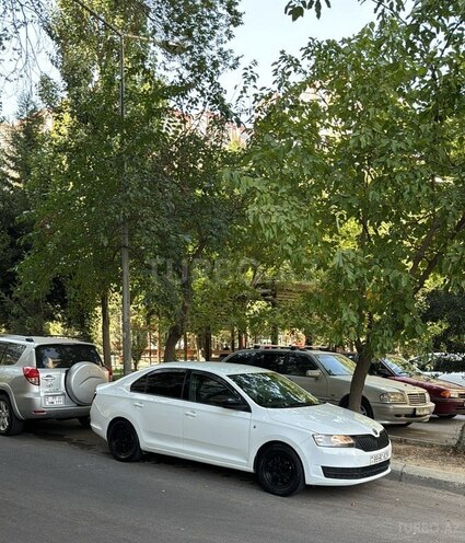 Skoda Rapid 2017, 430,000 km - 1.6 l - Xaçmaz
