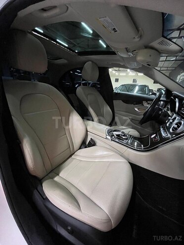 Mercedes C 300-9