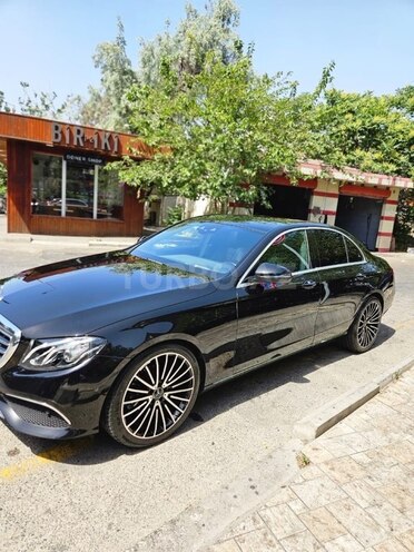 Mercedes E 220 d 2017, 196,000 km - 2.2 л - Bakı
