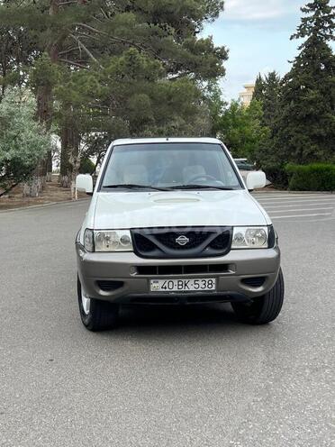 Nissan Terrano 2001, 254,873 km - 2.4 l - Sumqayıt