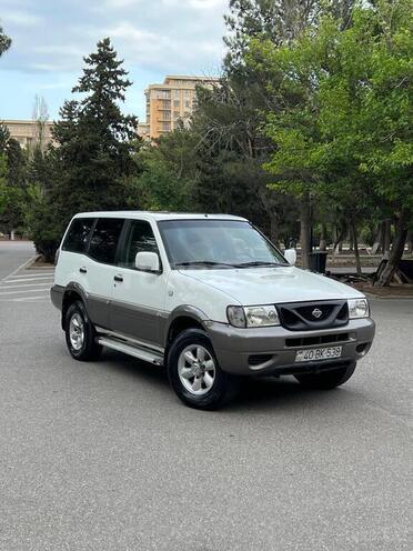 Nissan Terrano 2001, 254,873 km - 2.4 l - Sumqayıt
