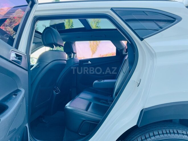 Hyundai Tucson-13